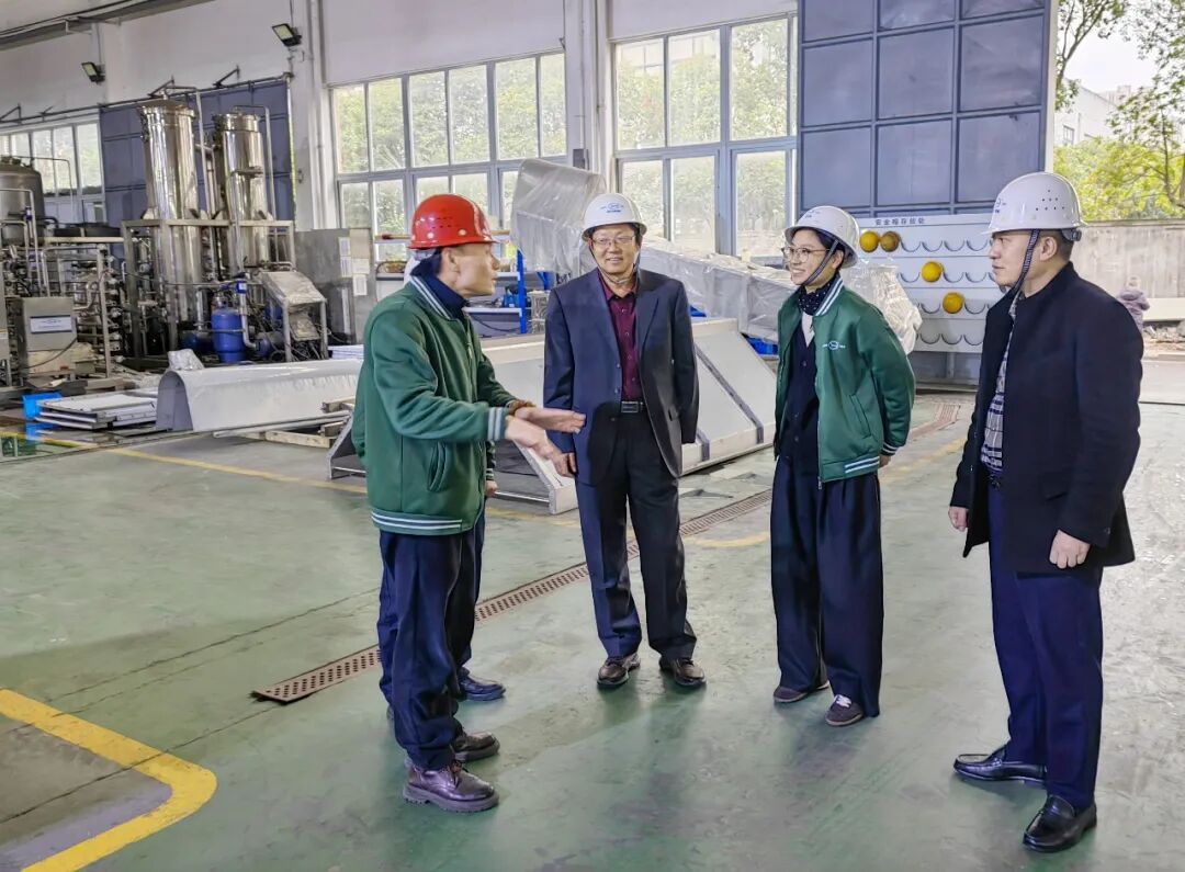 Exploring New Opportunities for Collaboration! Professor Liu Fang from South China University of Technology Visits Jhenten Machinery(圖2)